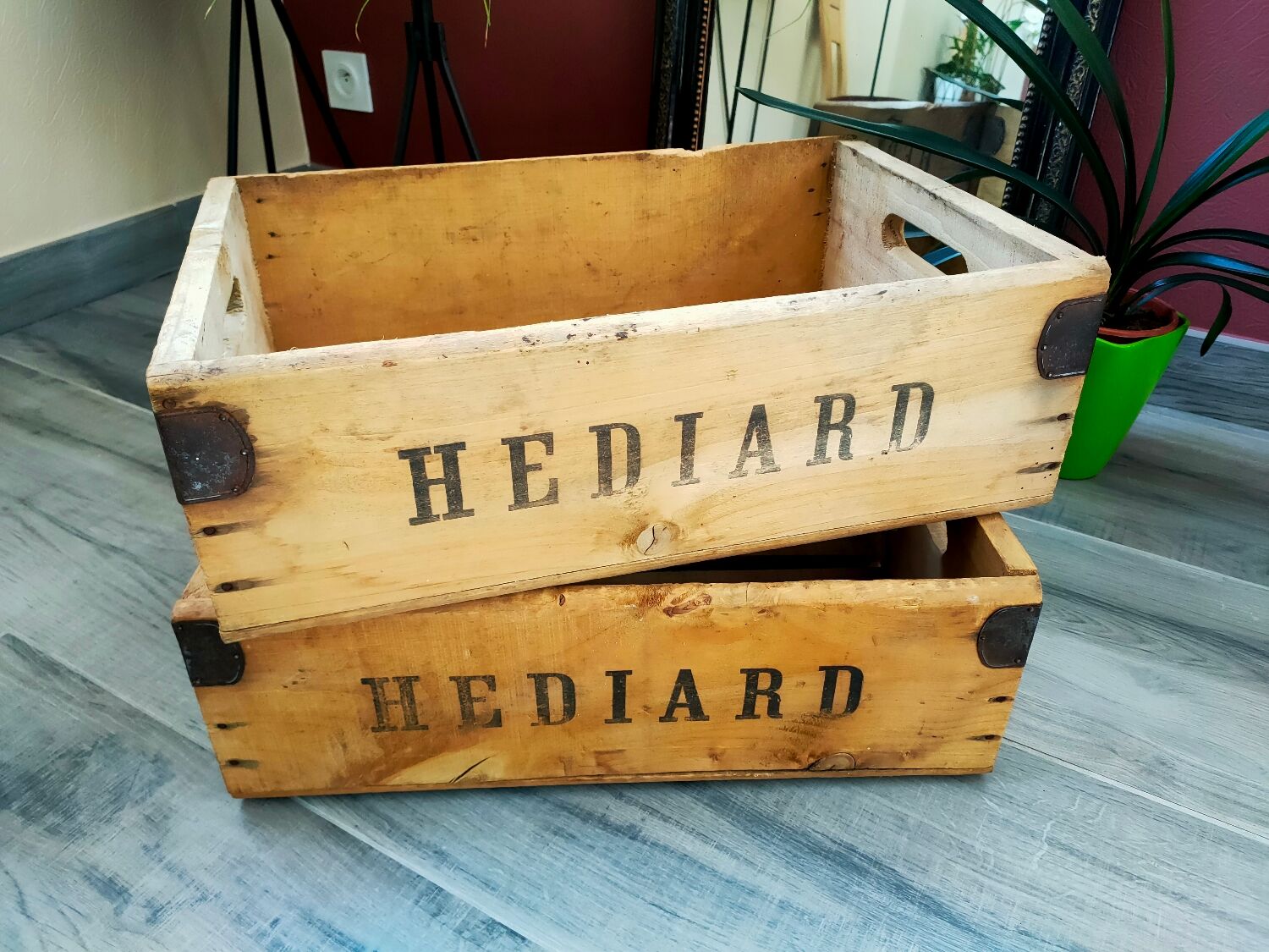 Paire caisses bois et fer Hediard