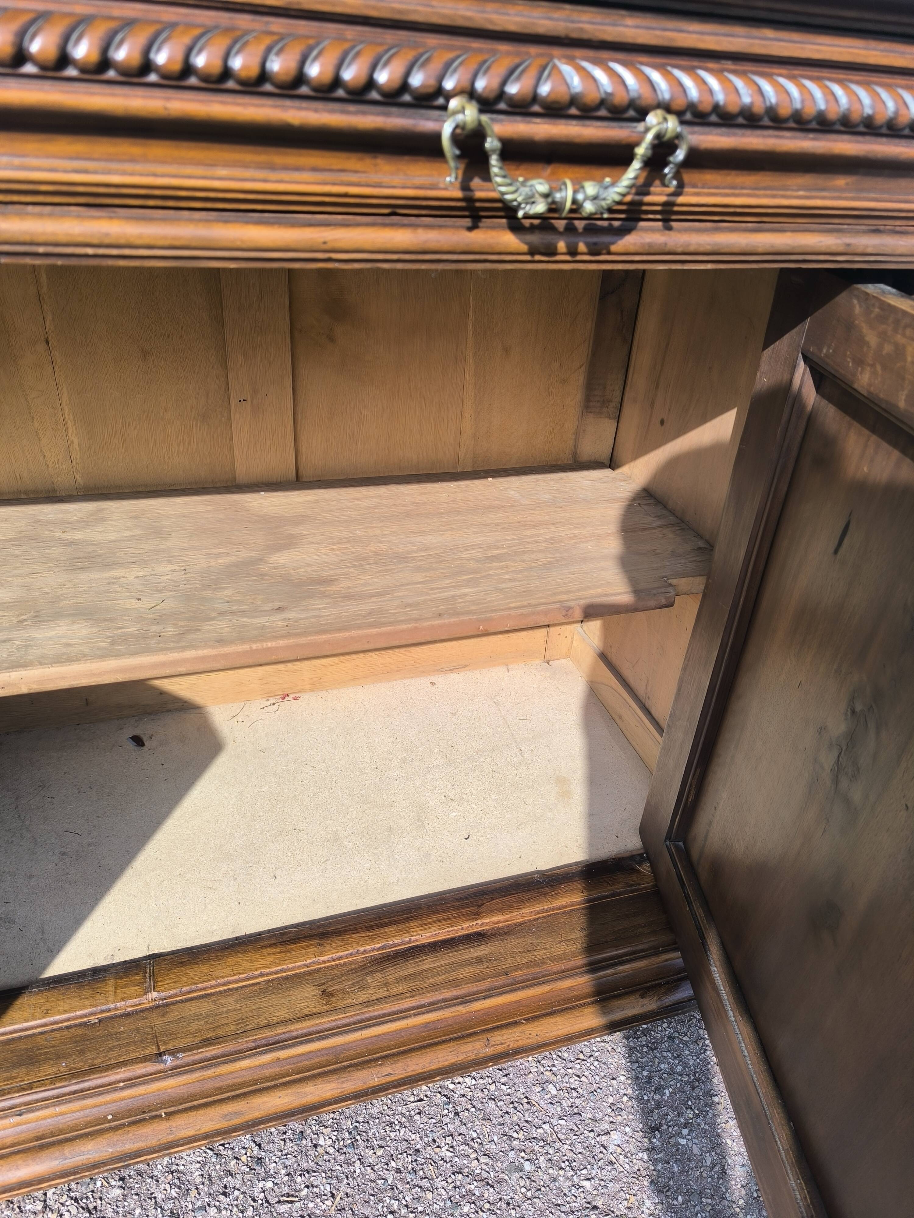 Buffet base Henri II