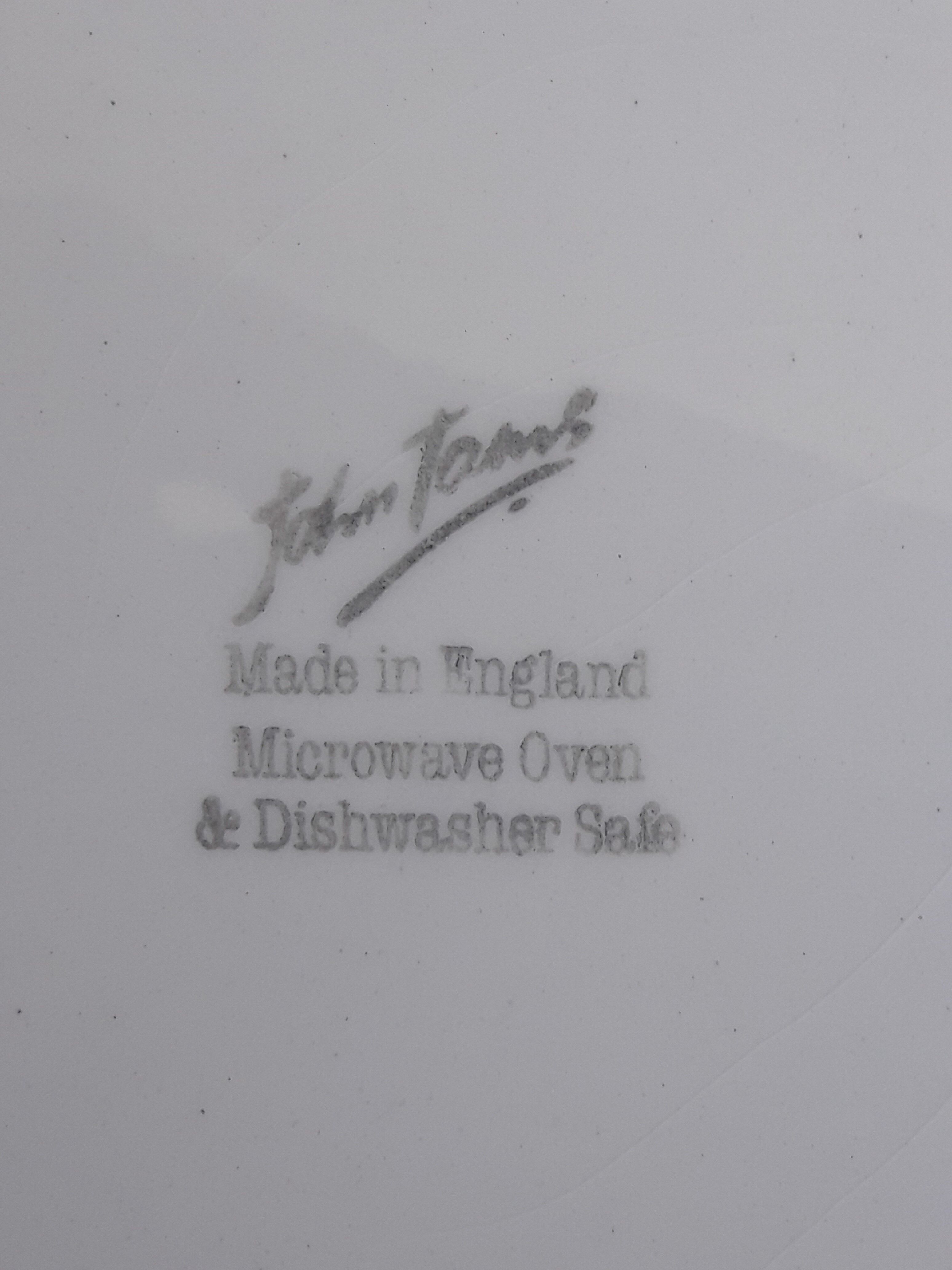 2 assiettes en faïence anglaise John Tams diam  19 cm