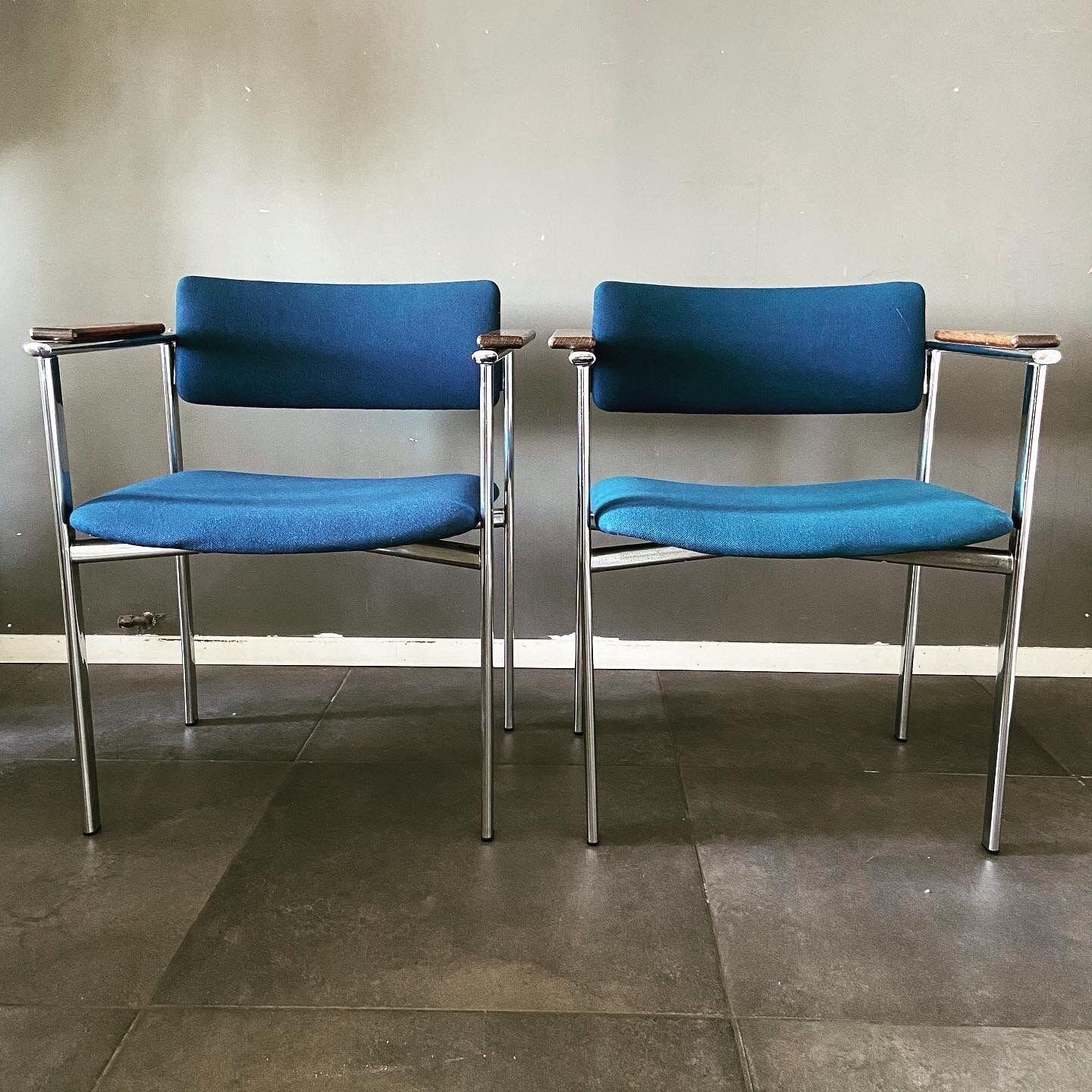 Tubular steel armchair Kiki by Ilmari Tapiovaara for Merva Finland 1960