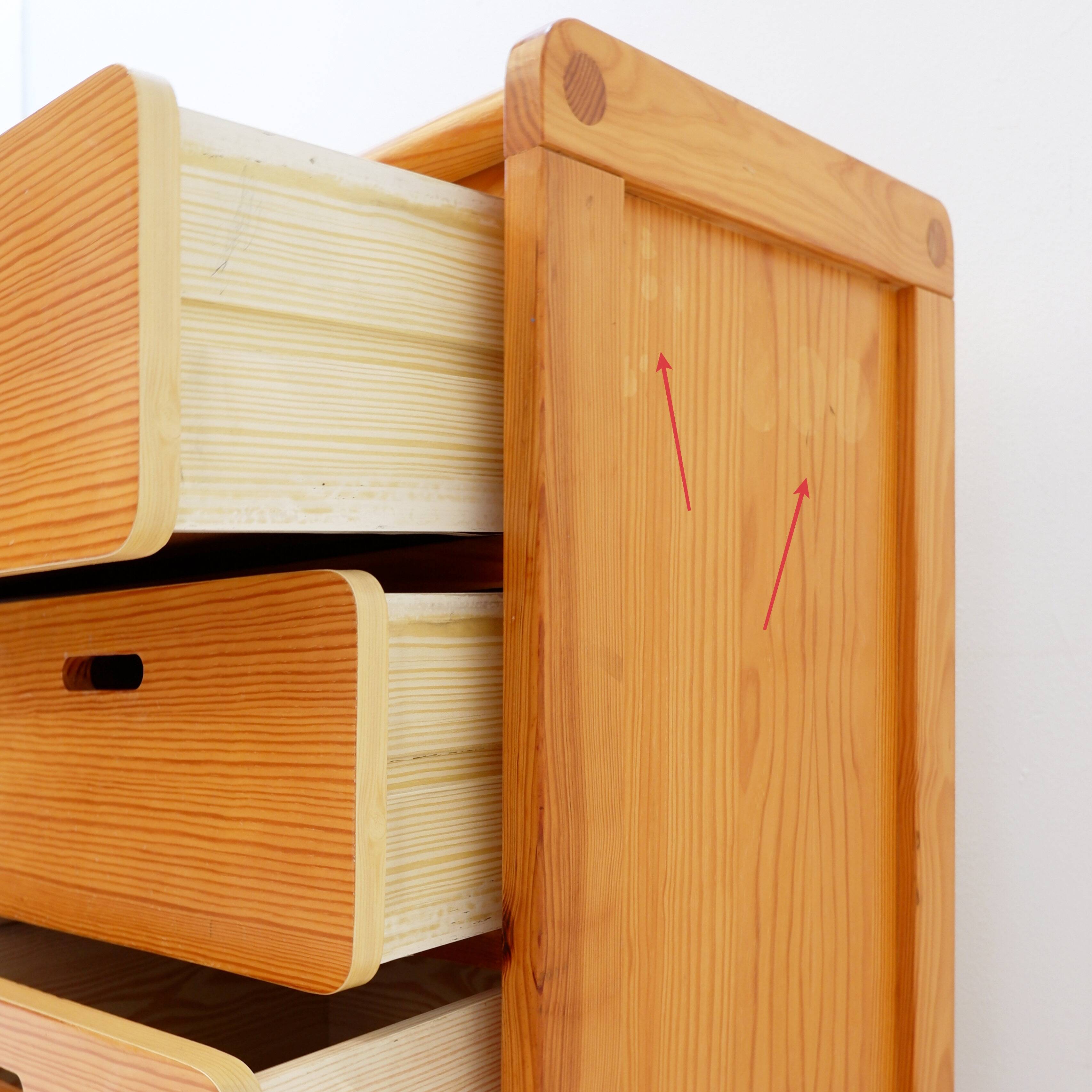 Vintage pine chest of drawers from the 1980s