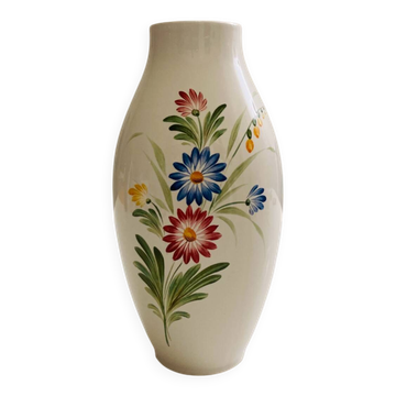 Vase à motif floral en faïence de Lunéville