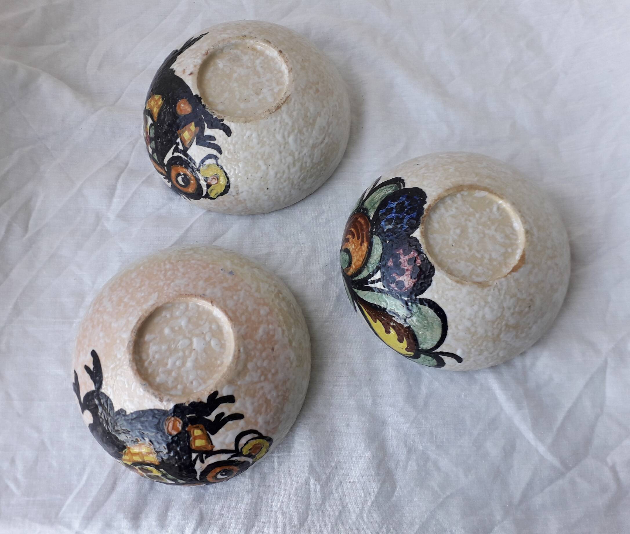 Ceramic bowls