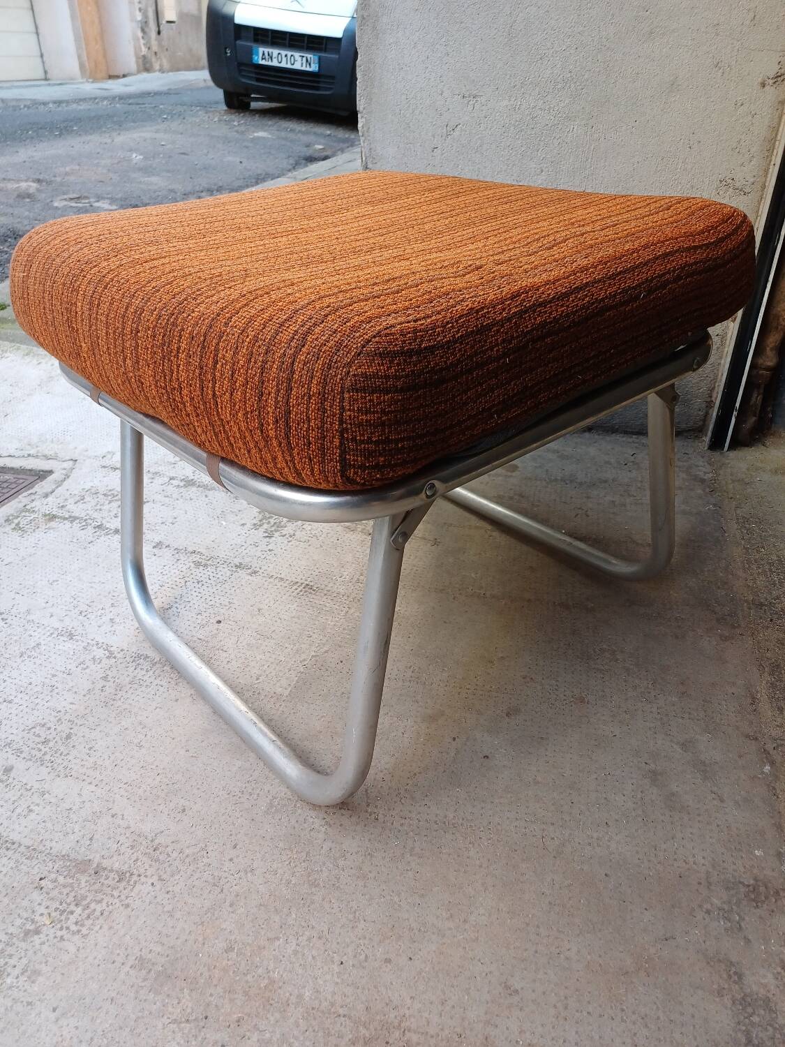 Ottoman, pouf, repose pied de fauteuil vintage 1960