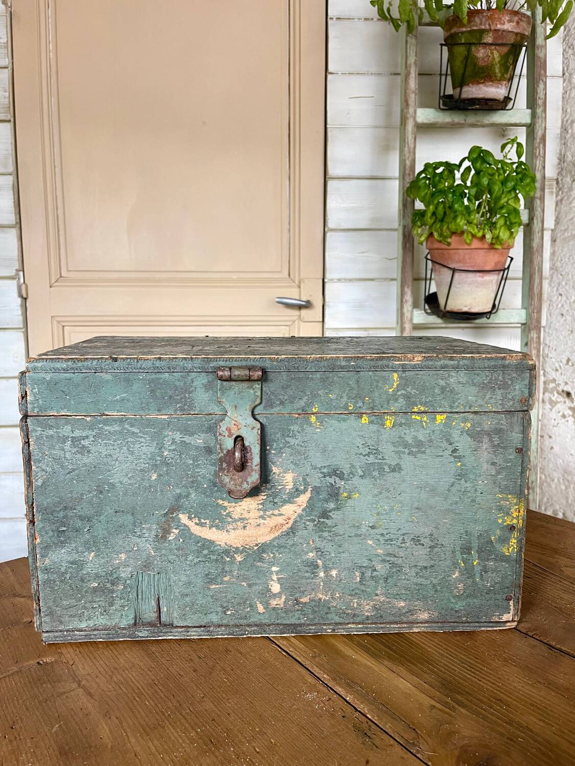 Green workshop chest