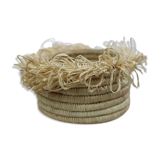 Fringed basket in raffia