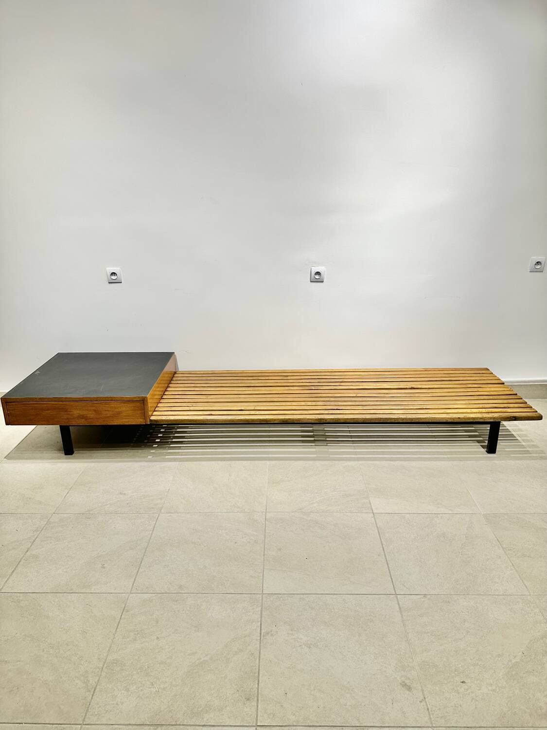 Charlotte Perriand box seat