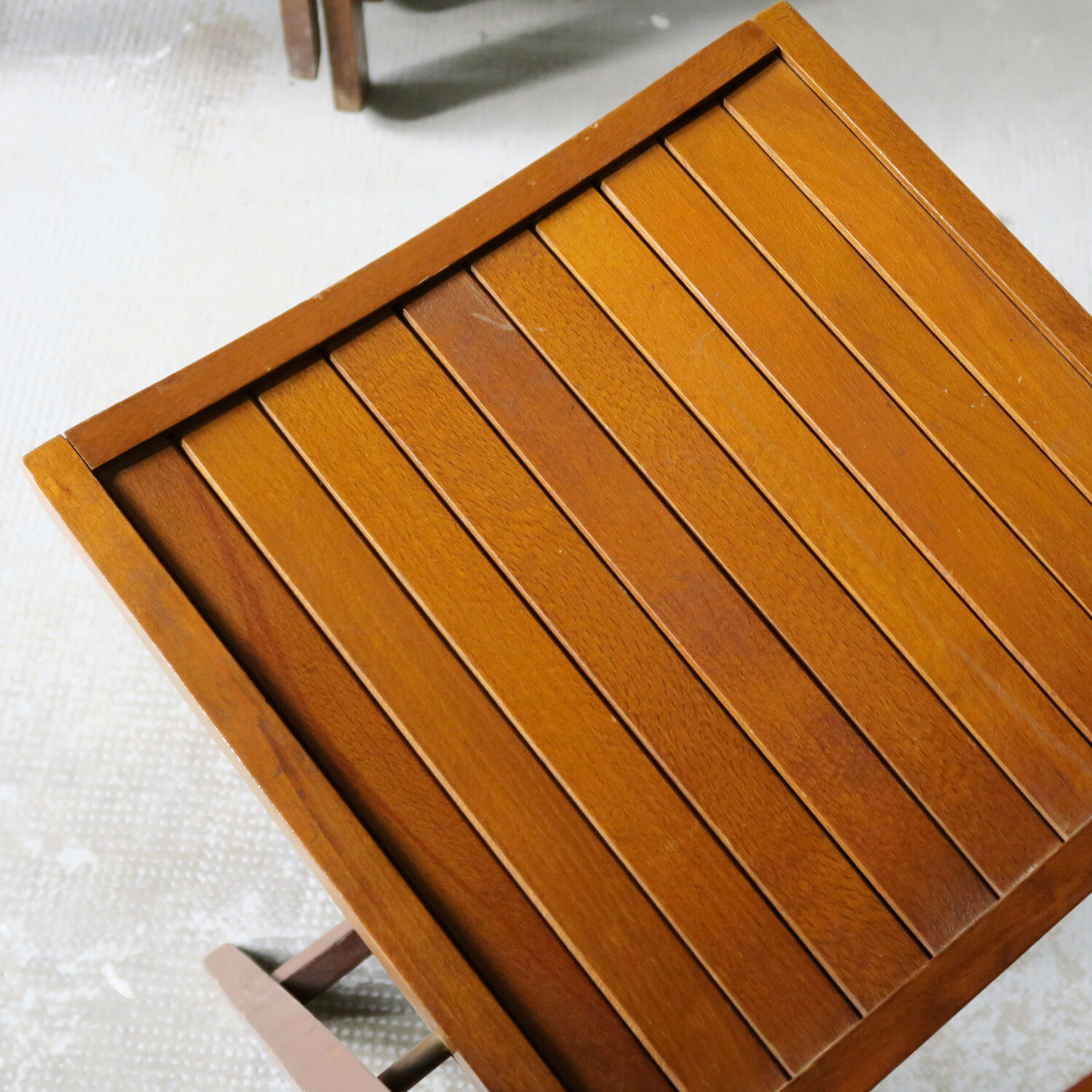 Series of 4 teak chairs