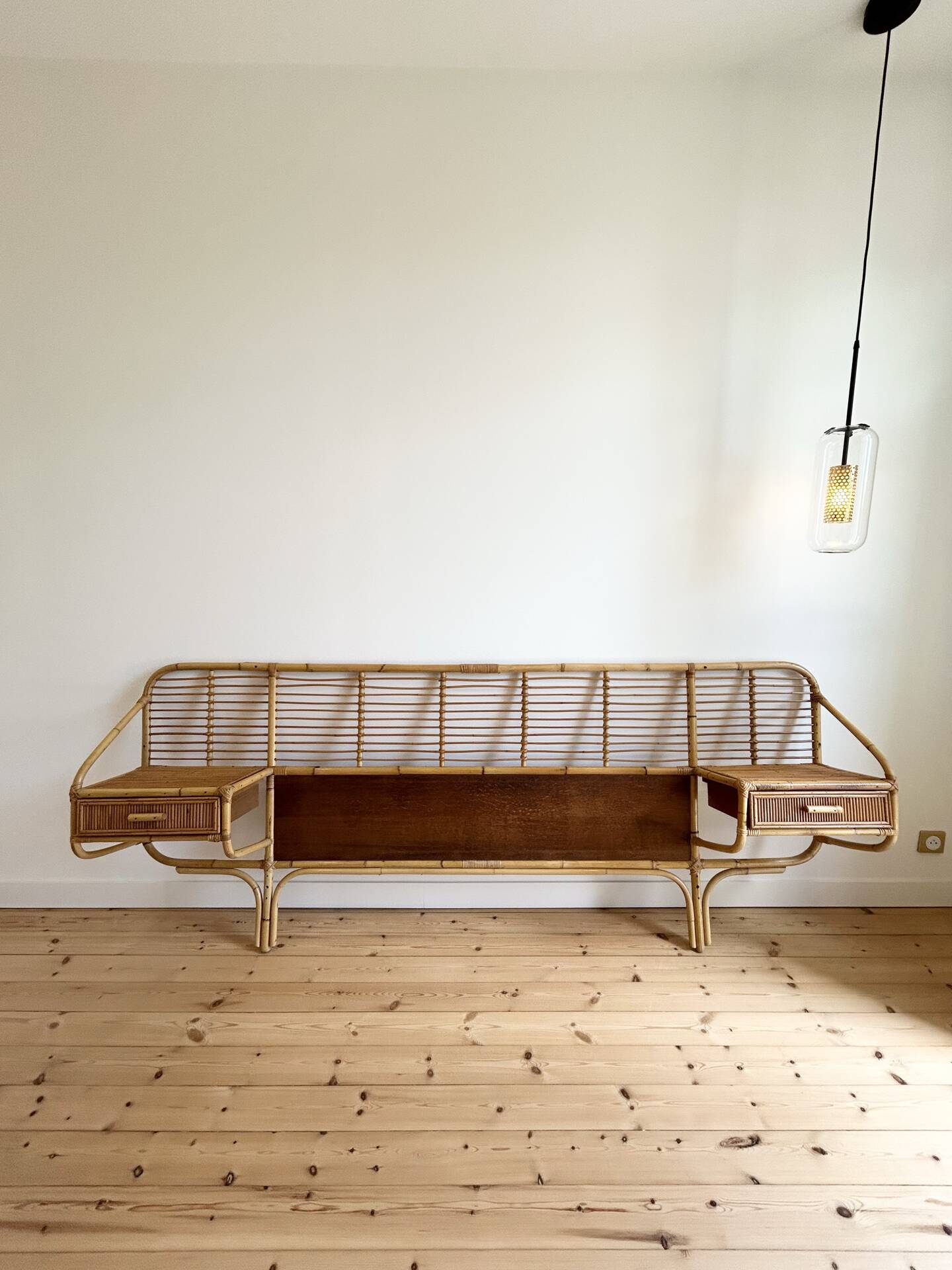 Tête de lit vintage en rotin
