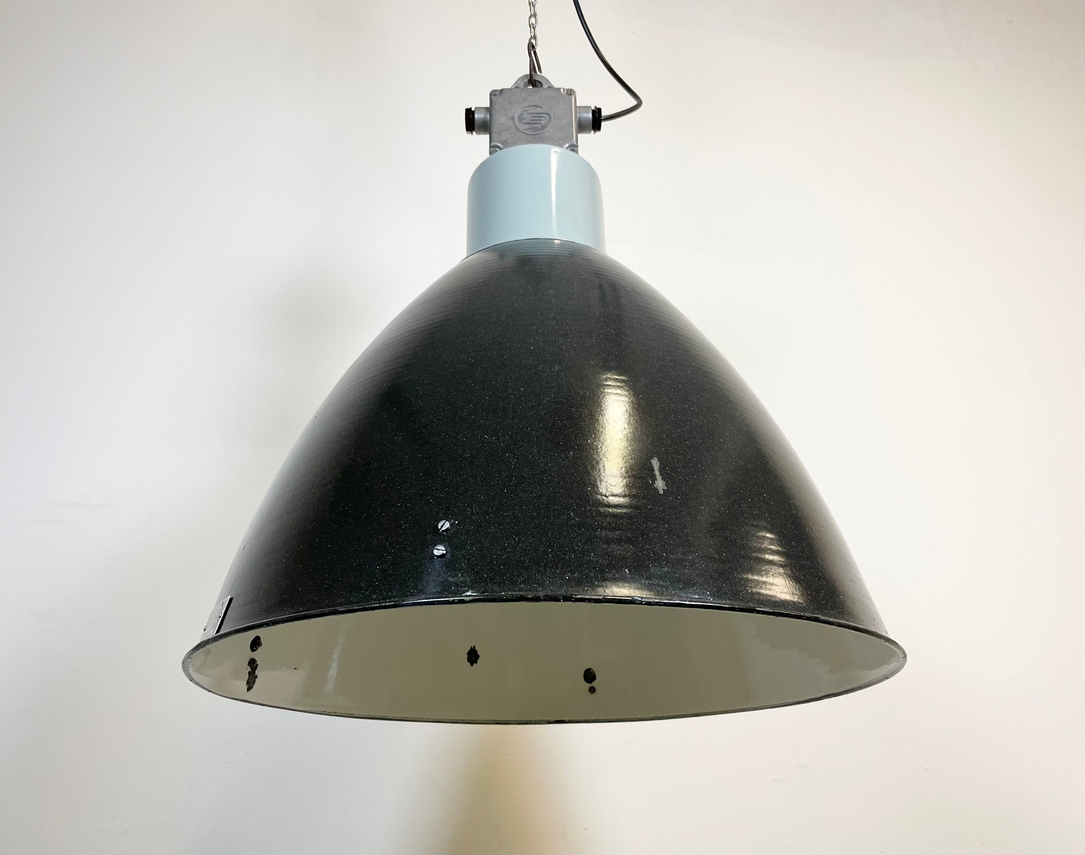 Large Industrial Enamel Factory Pendant Lamp from Elektrosvit, 1960s