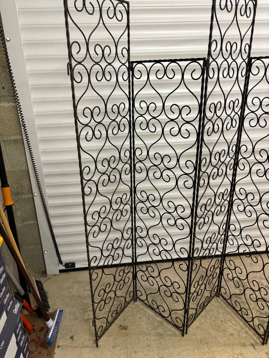 Wrought iron screen
