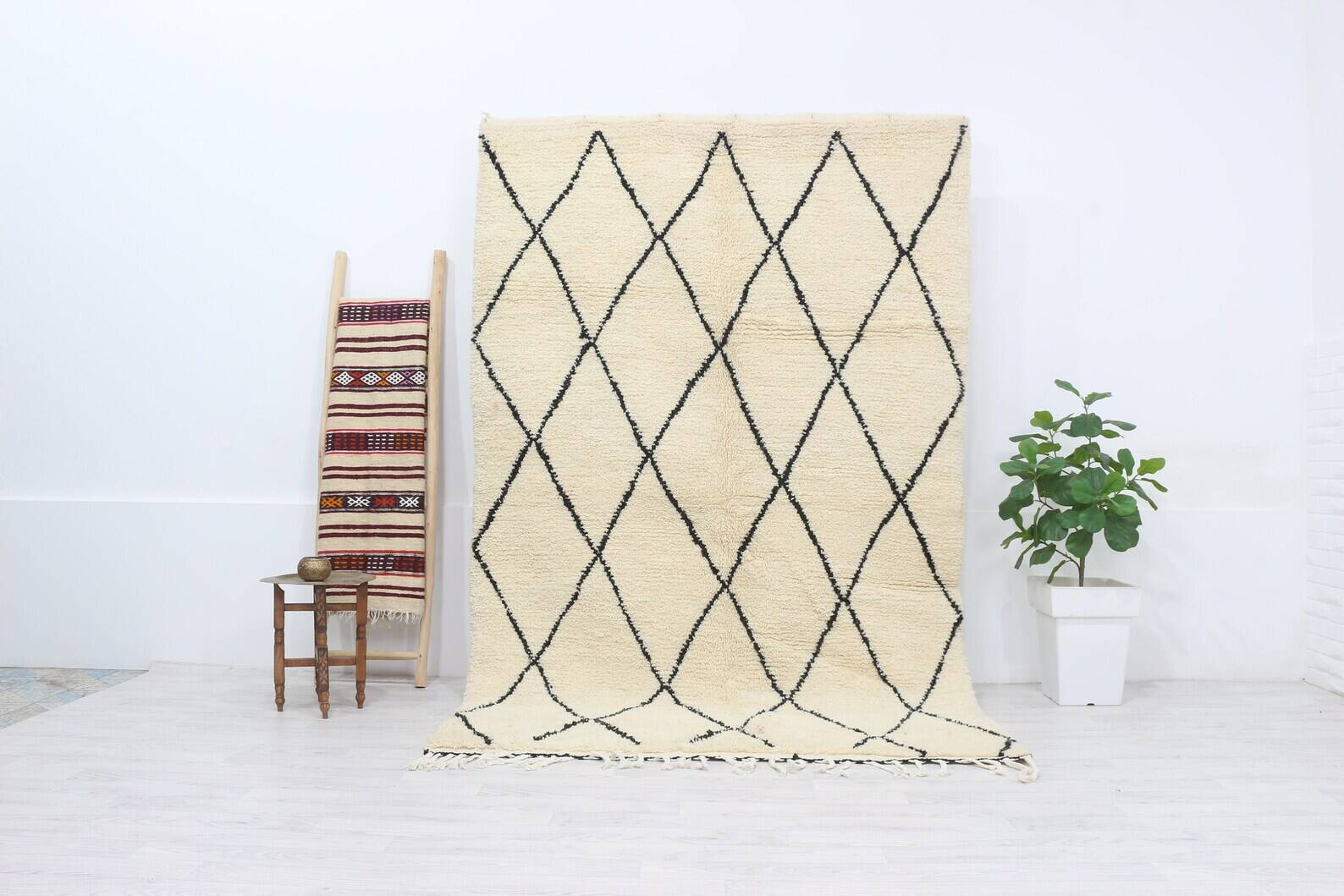 Berber rugs, Moroccan rugs and crafts 253 x 160 cm