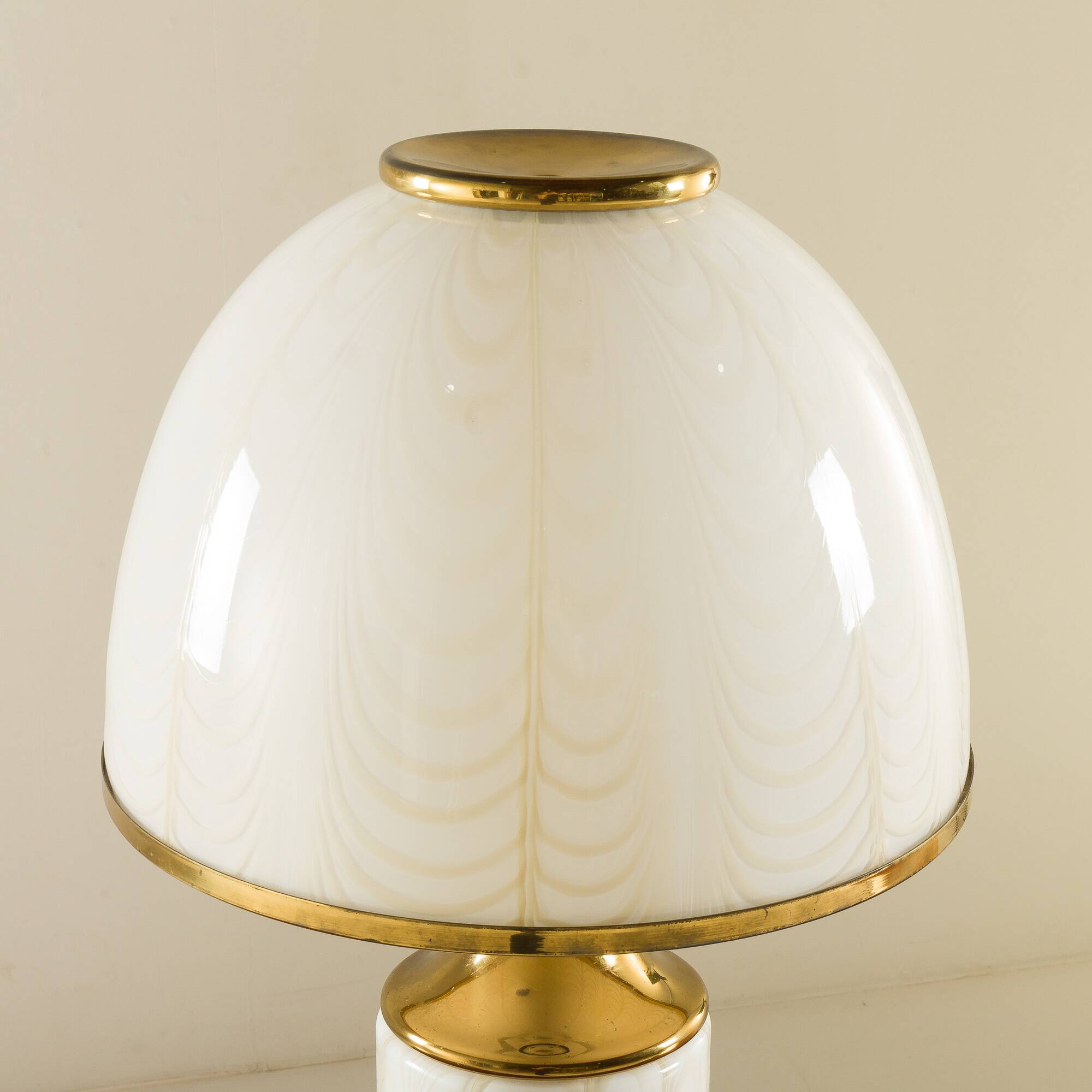 Rare lampe en verre Murano et laiton Romeo Rega, Italie années 1980