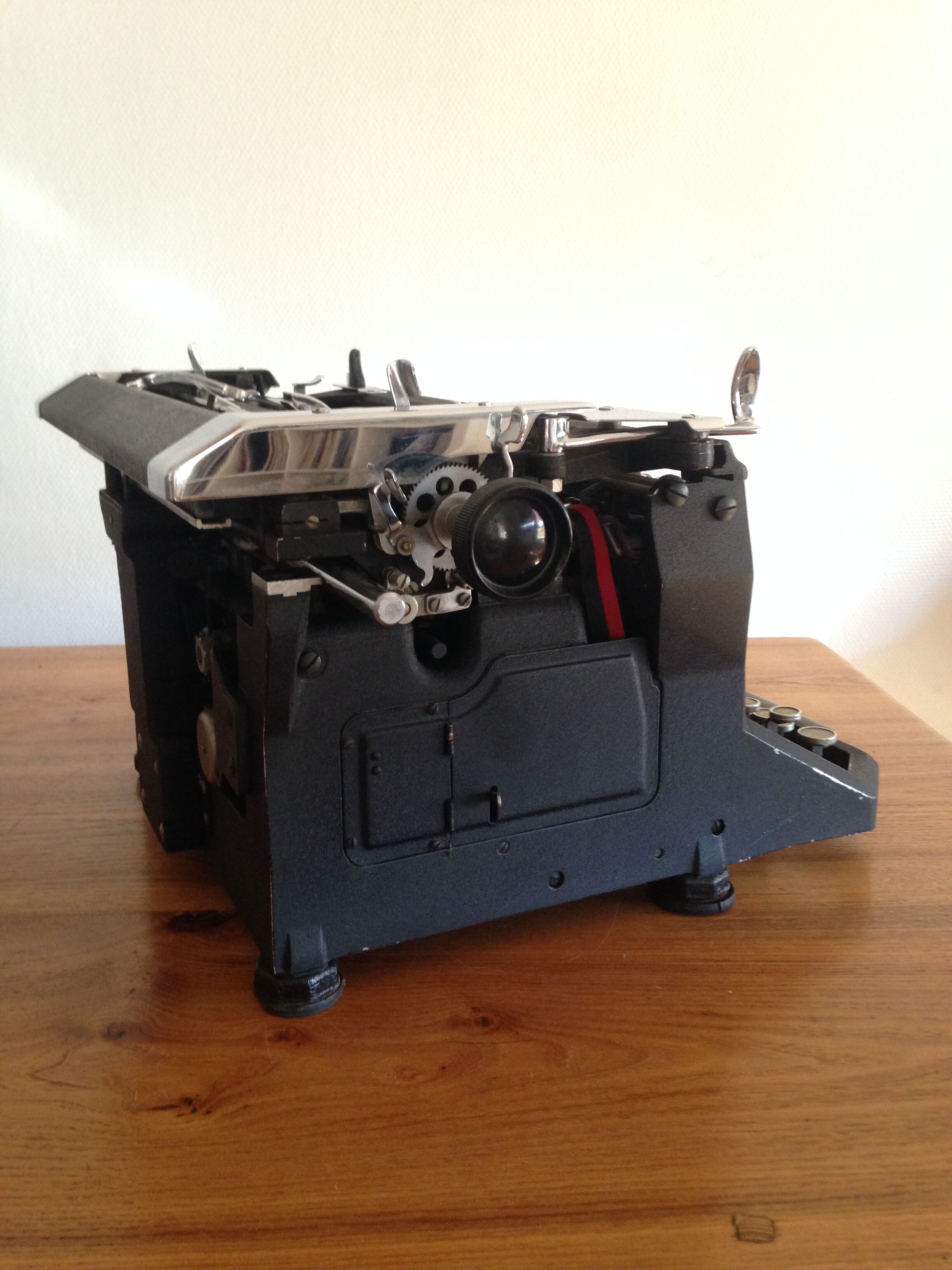 Typewriter Rooy B44 1950