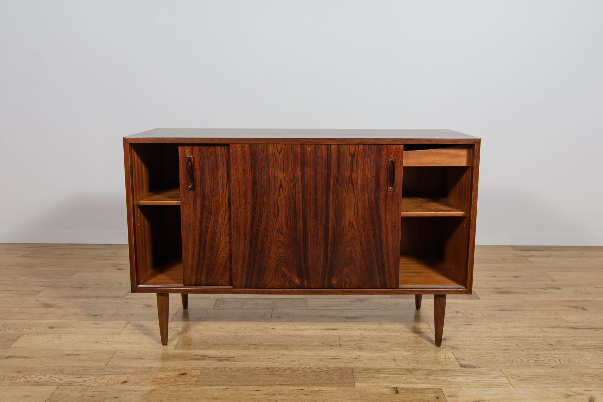 Small mid-century rosewood sideboard, Denmark, 1960s