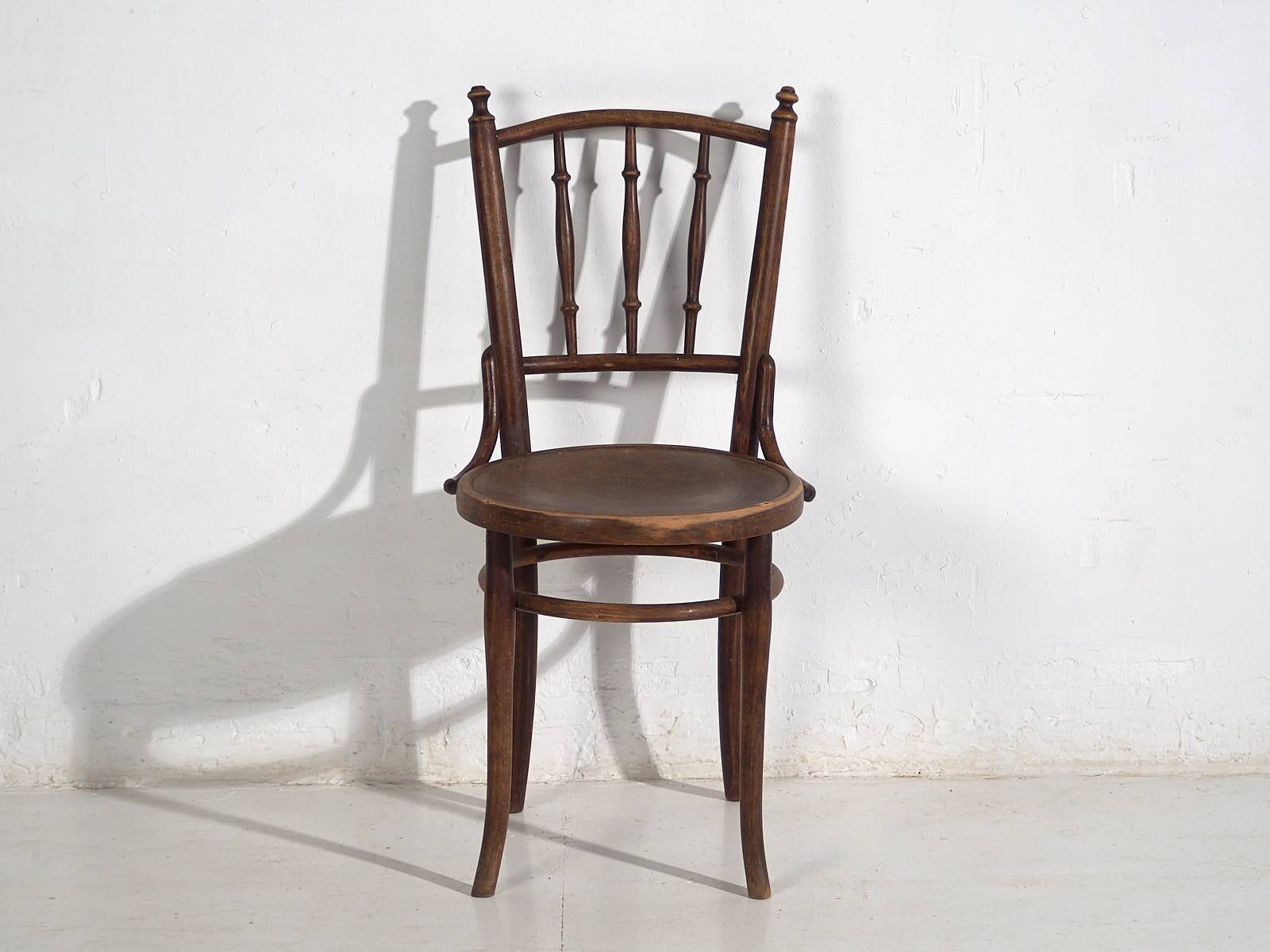 Antique Thonet bentwood chairs (circa 1920). Set of 4 pieces #14