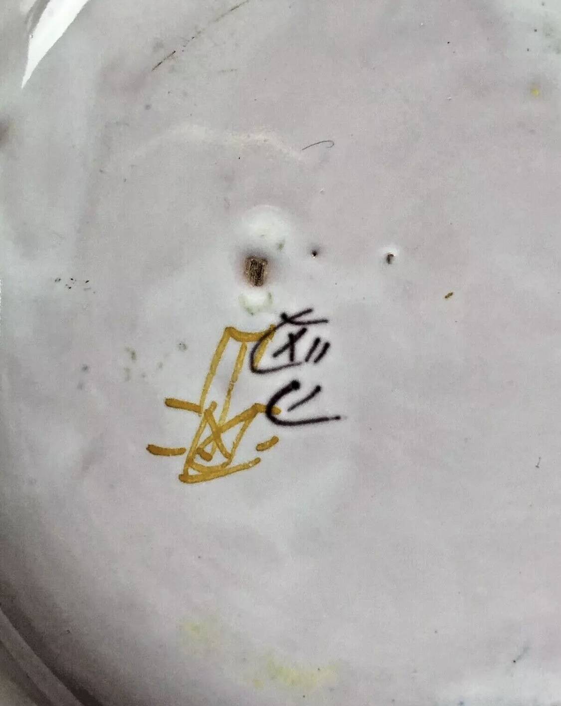 Old hollow round dish Martres Tolosane