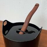 Black enamelled cast iron pot with a teak handle in mid-century style by Timo Sarpaneva for Rosenlew of Finland, 1960s.