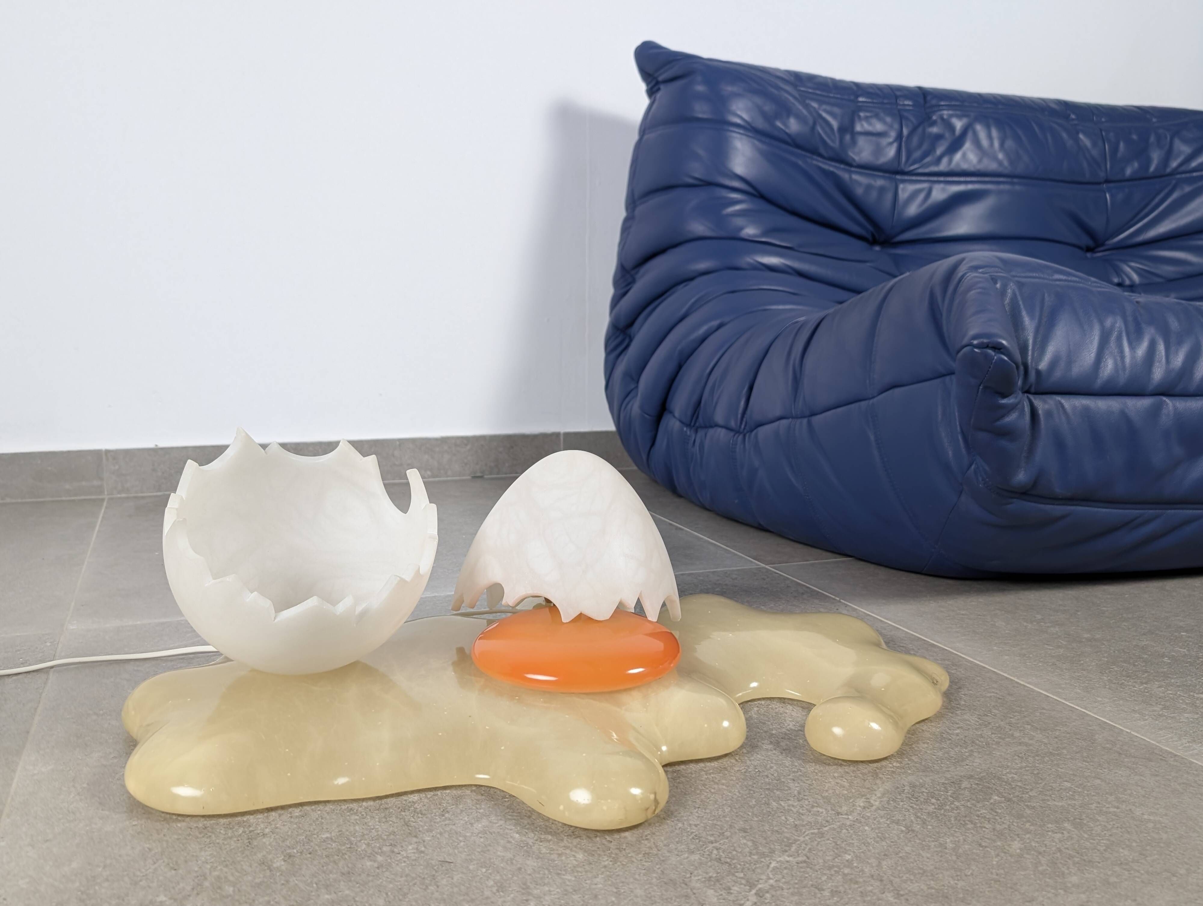 Broken egg alabaster sculpture lamp by Marco Ricciardi, Italy, 1980s