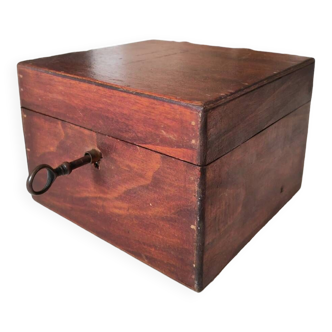 Wooden box