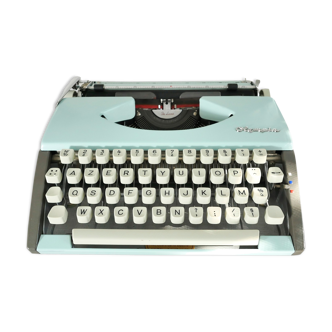 New ribbon revised turquoise olympia deluxe typewriter