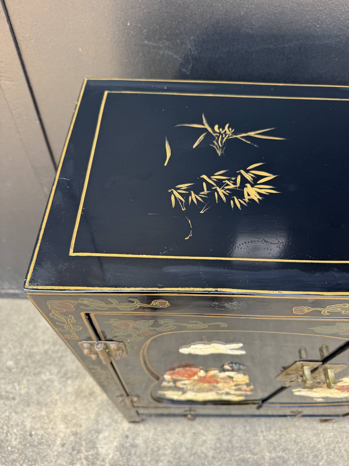 Vintage lacquered Chinese furniture Tianjin