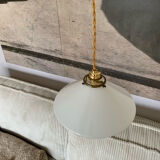 Suspension en opaline blanche