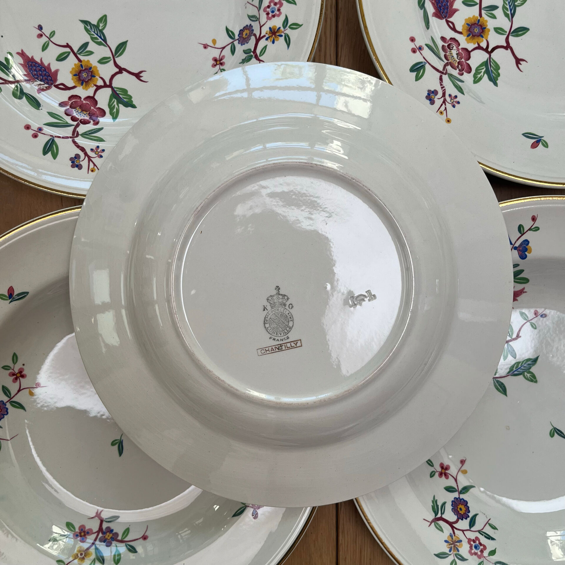 12 deep plates Luneville Chantilly