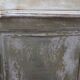 Commode arbalete ancienne patinée beige et blanc