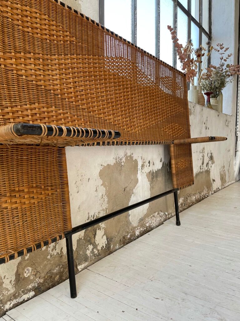 Metal and wicker headhead 50s