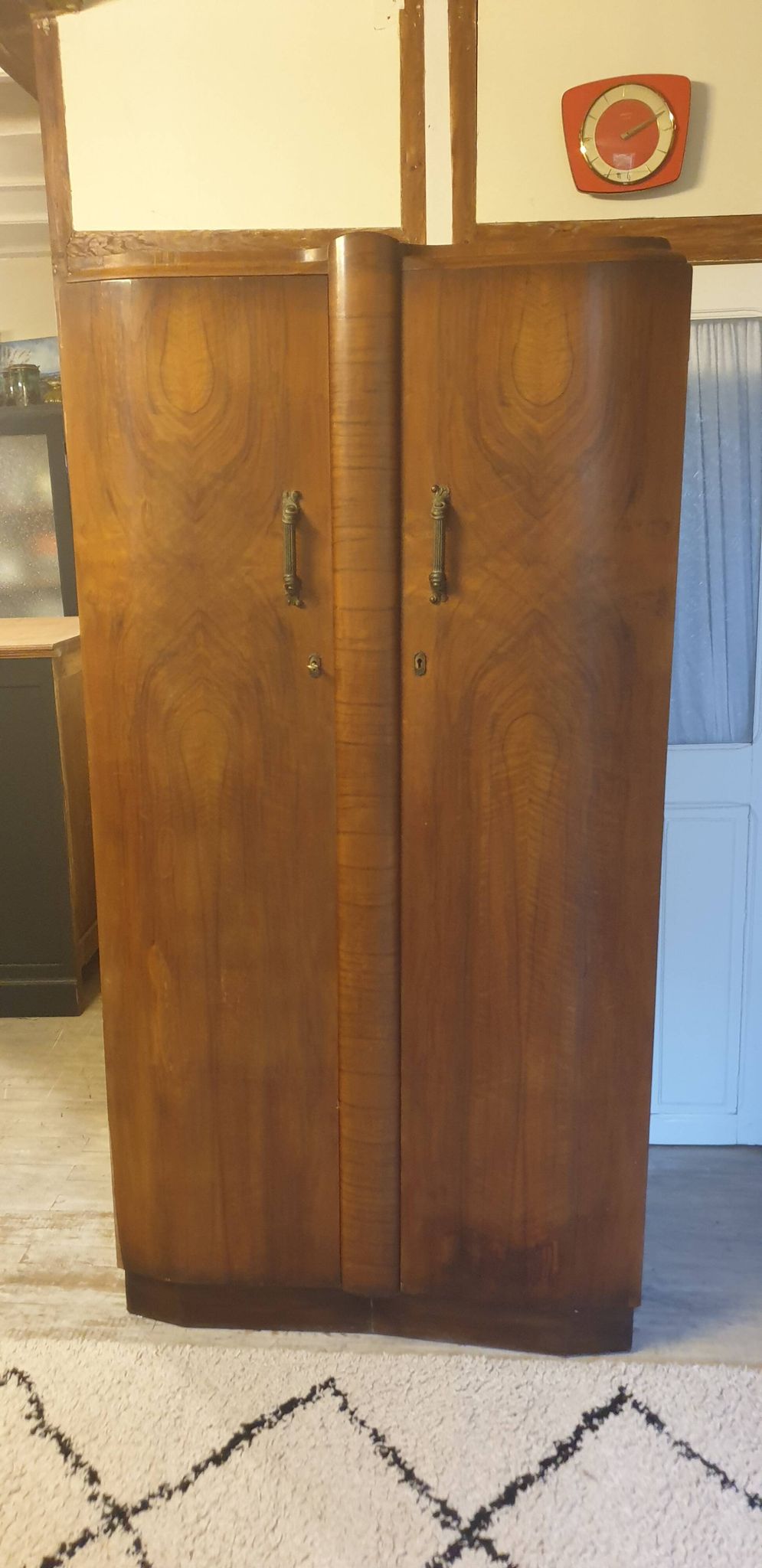 Shrager English Wardrobe