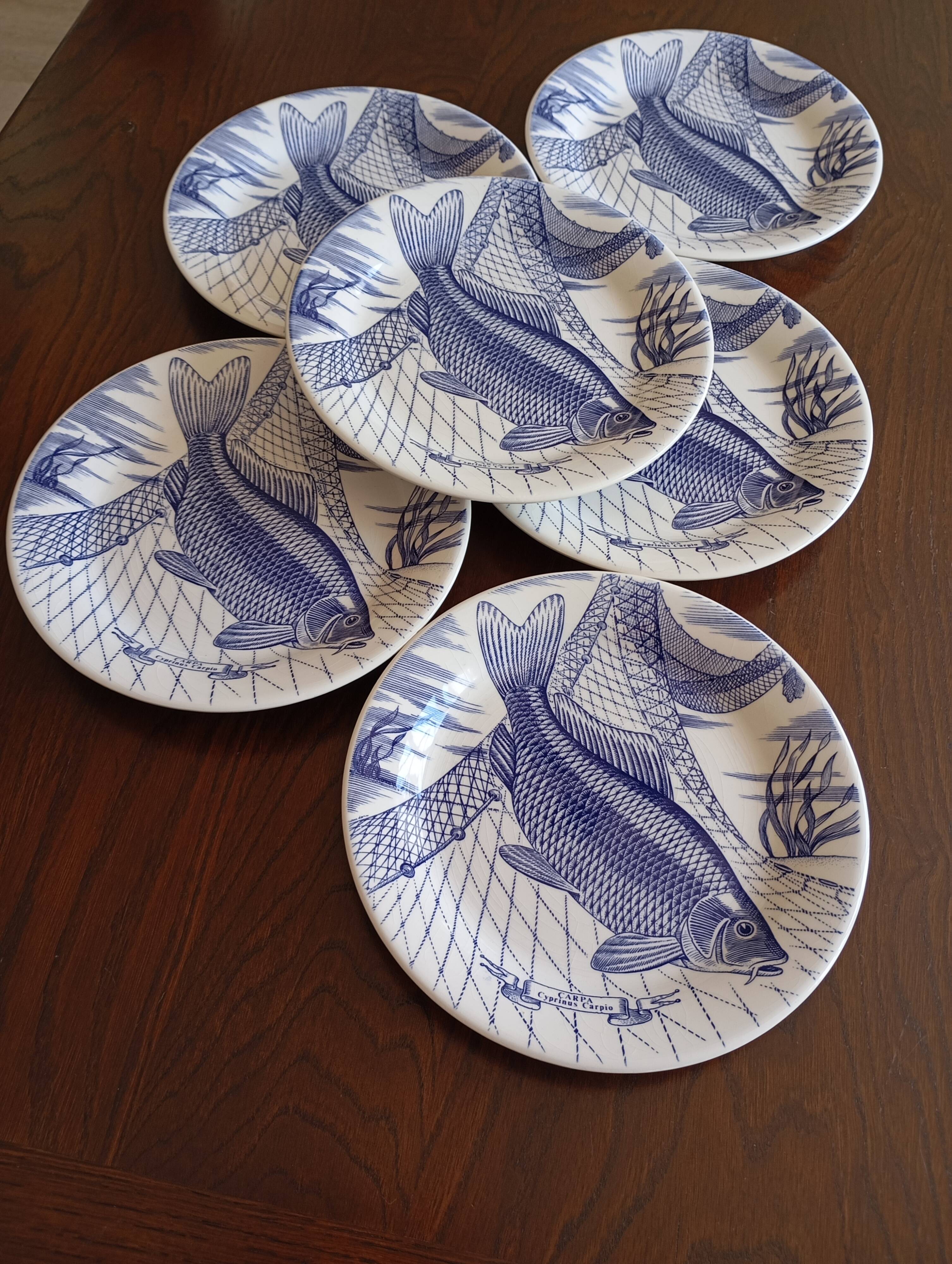 6 English Ironstone Tableware dinner plates