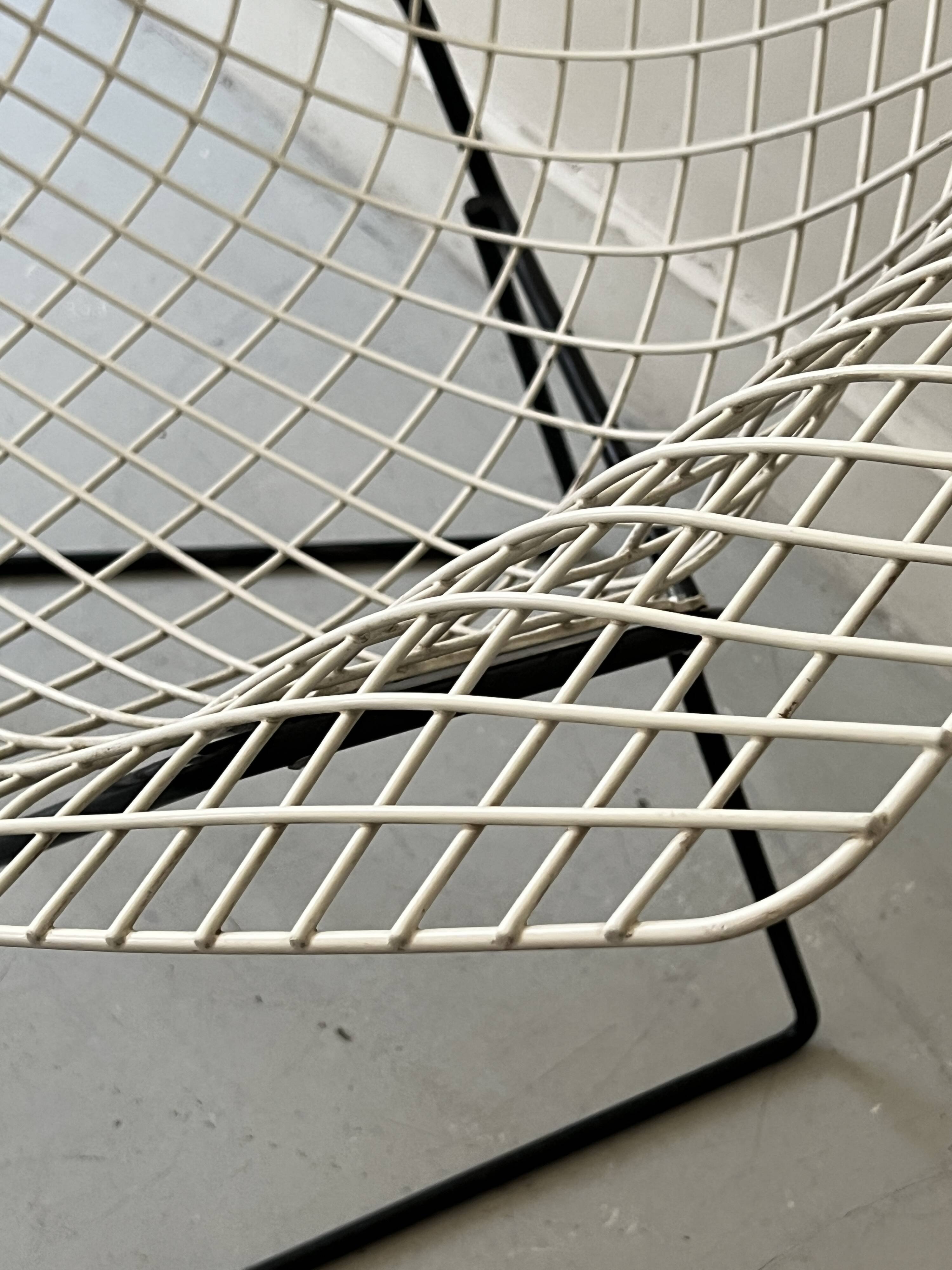 Diamond armchair by Harry Bertoia for Knoll, design 1960