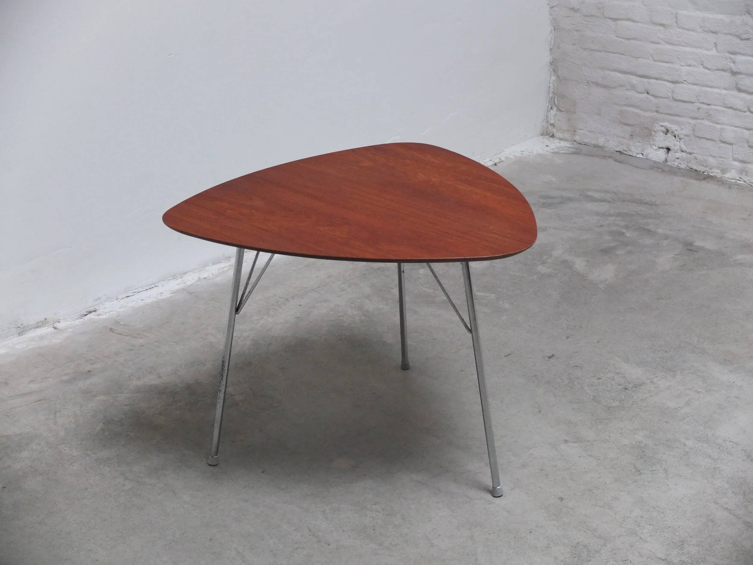 Triangular 'VL1312' side table in teak by Vermund Larsen, 1959