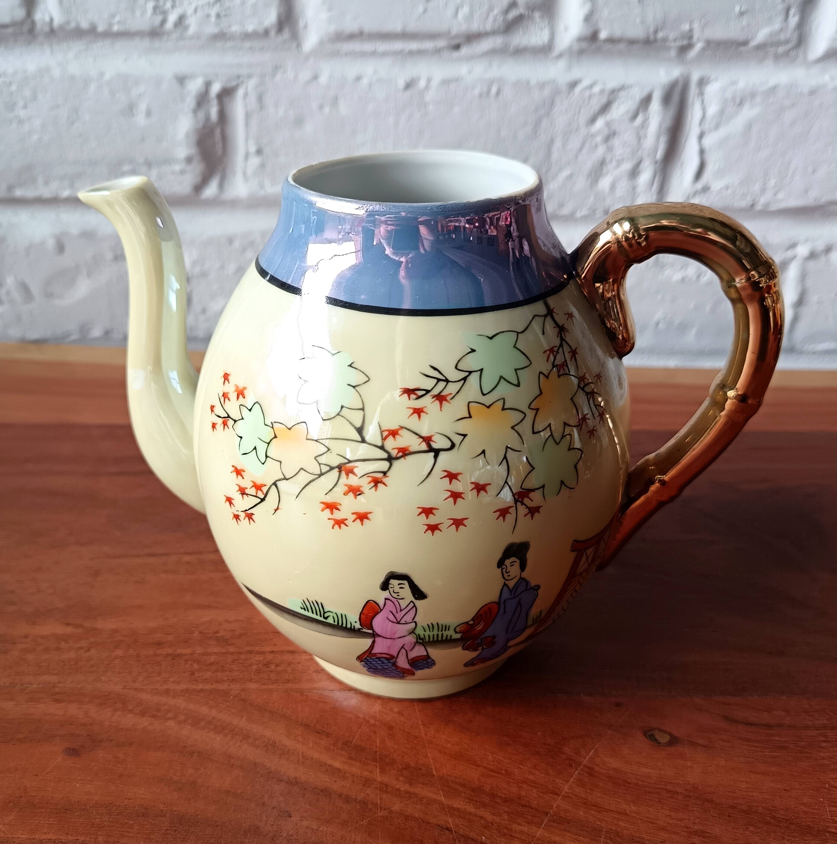 Service à thé en porcelaine fine japonaise vintage motif paysage