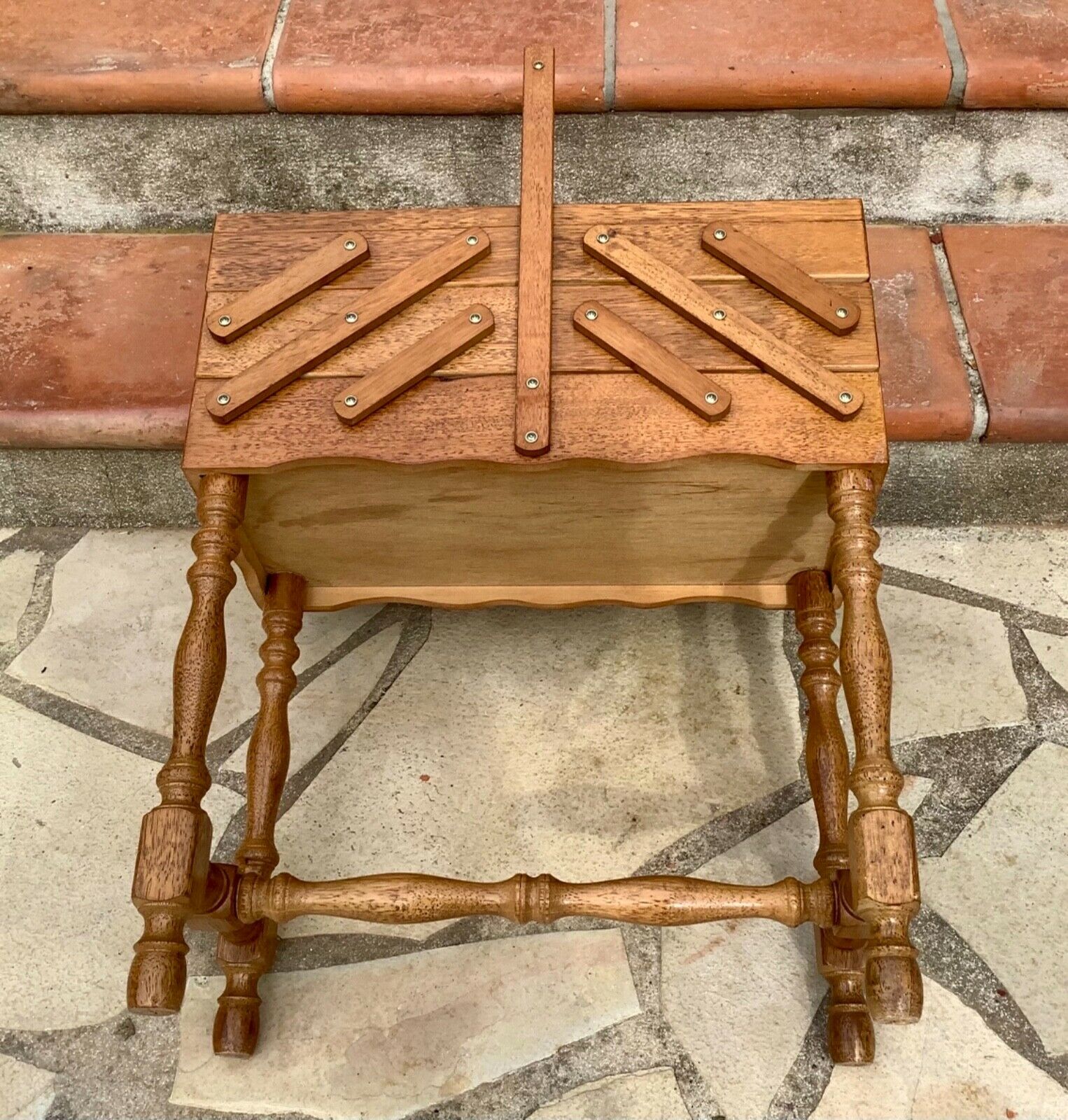 Meuble de couturière ancien