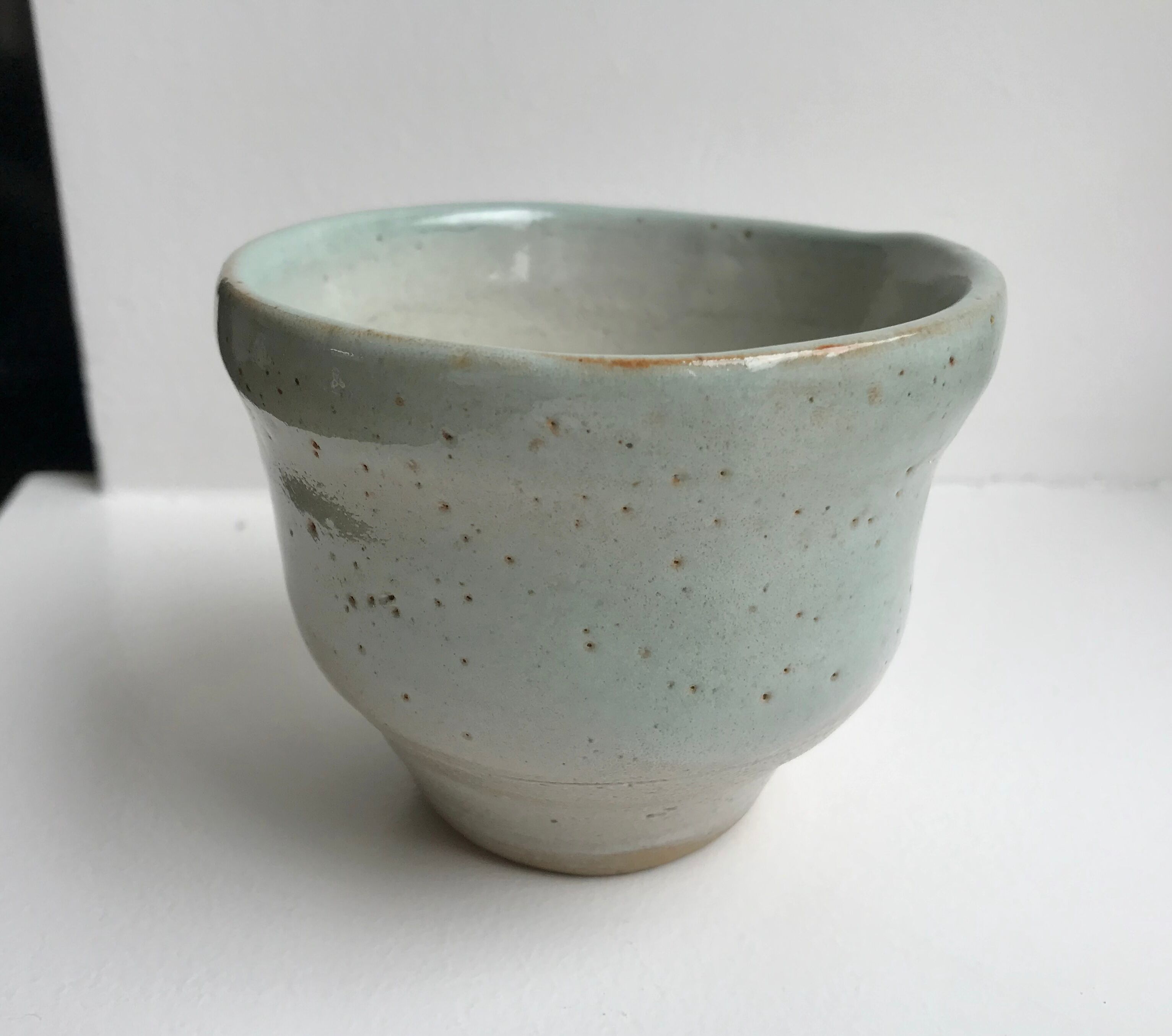 Bol signé en grès artisanal années 60