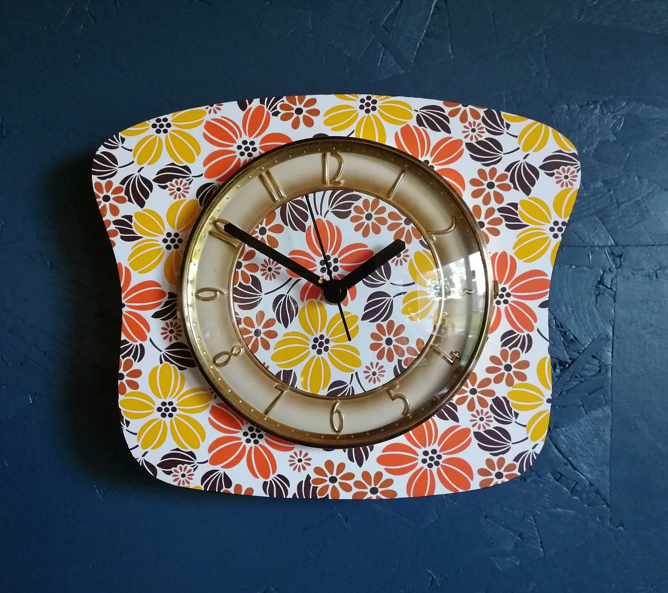 Vintage clock silent wall pendulum "Flowers"
