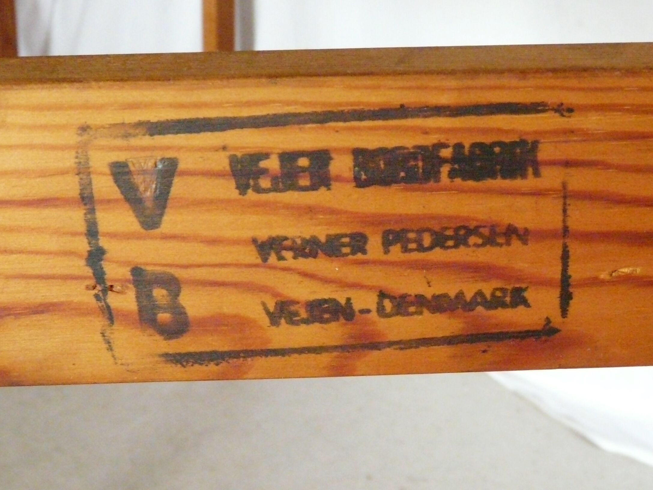 Verner Pedersen Danish teak expandable table