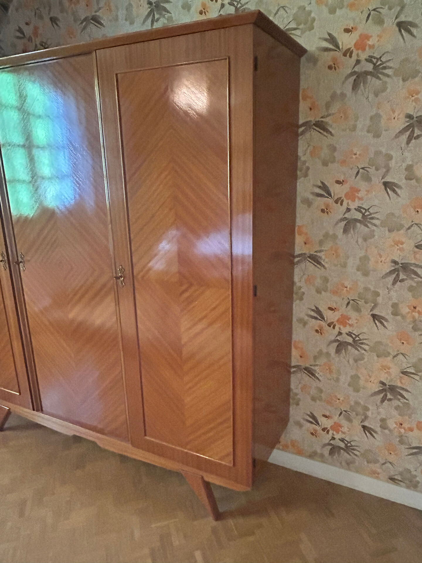 Armoire vintage acajou 3 portes