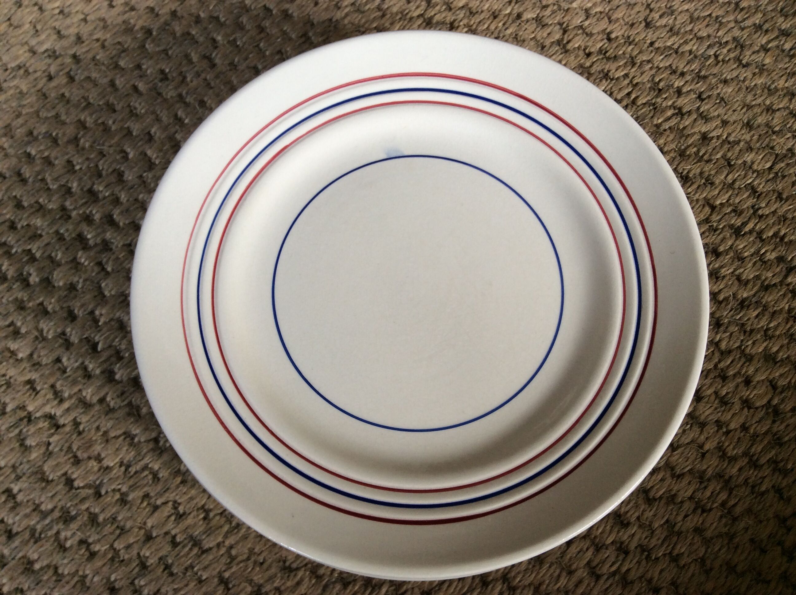 Série de 7 assiettes à dessert vintage