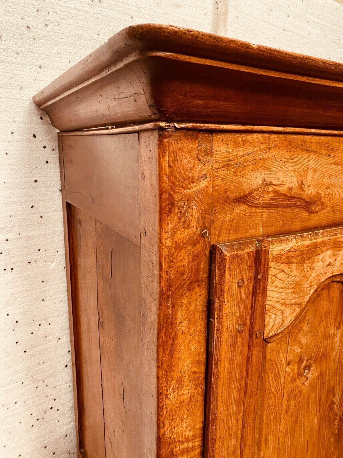 Louis XV style cherrywood bonnet maker, 19th century