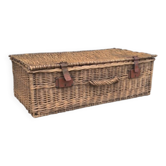 1930s wicker travel suitcase