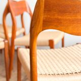 Lot de 8 chaises de salle à manger modèle 71 en teck par Niels O. Møller