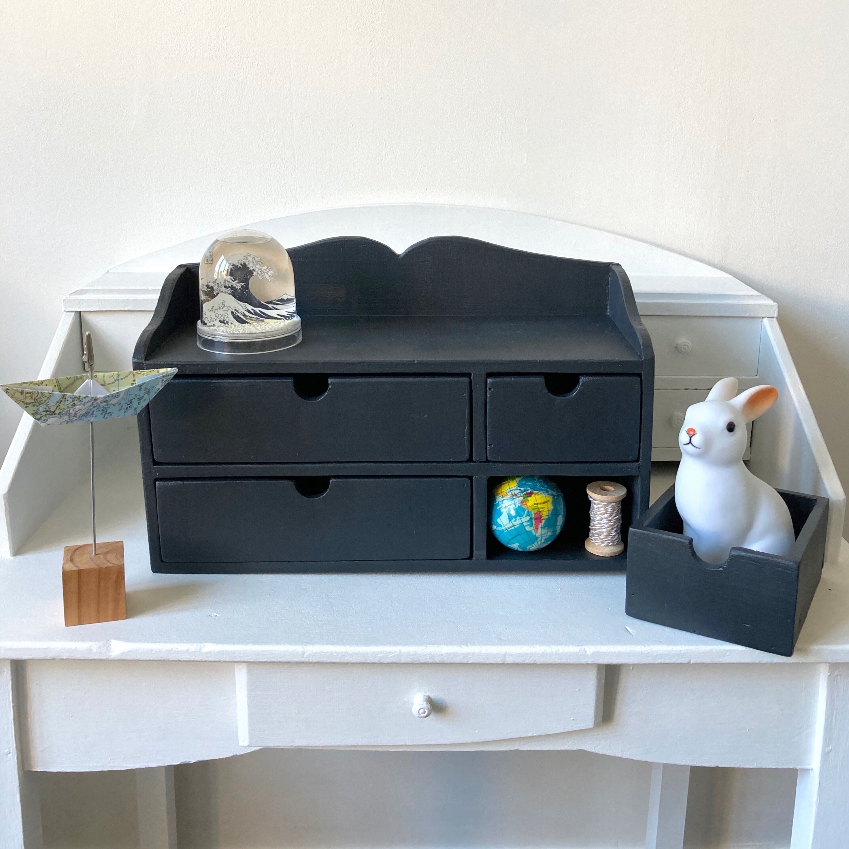 Wall shelf lockers drawers