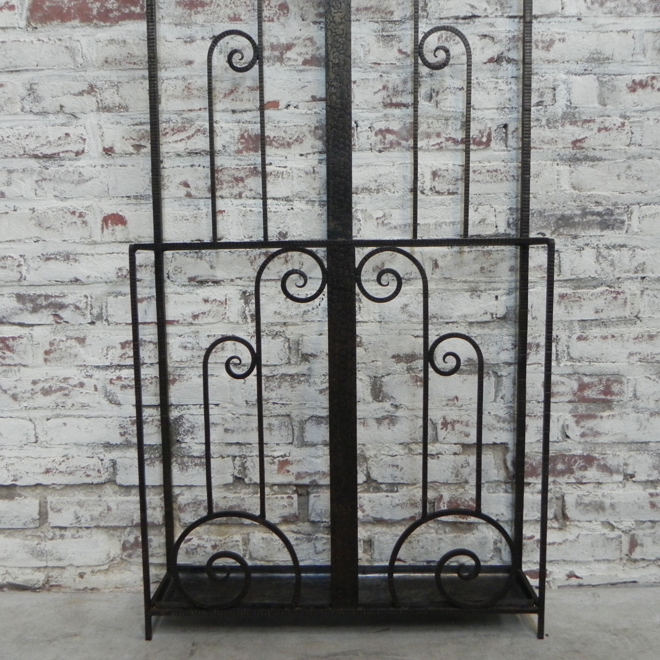 Standing Art Deco coat rack