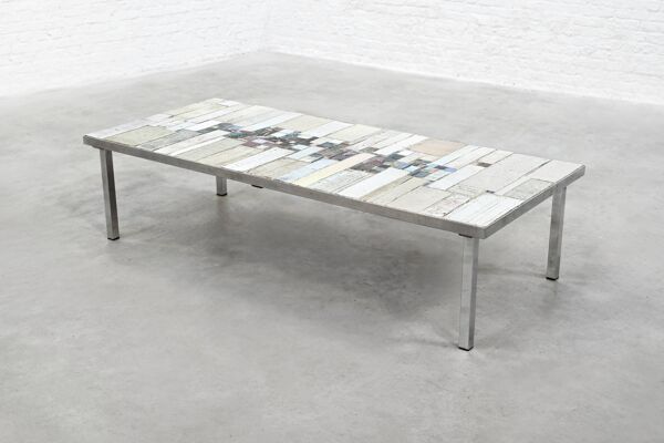 Table basse brutaliste par Pia Manu, plateau en céramique, base en métal, Belgique