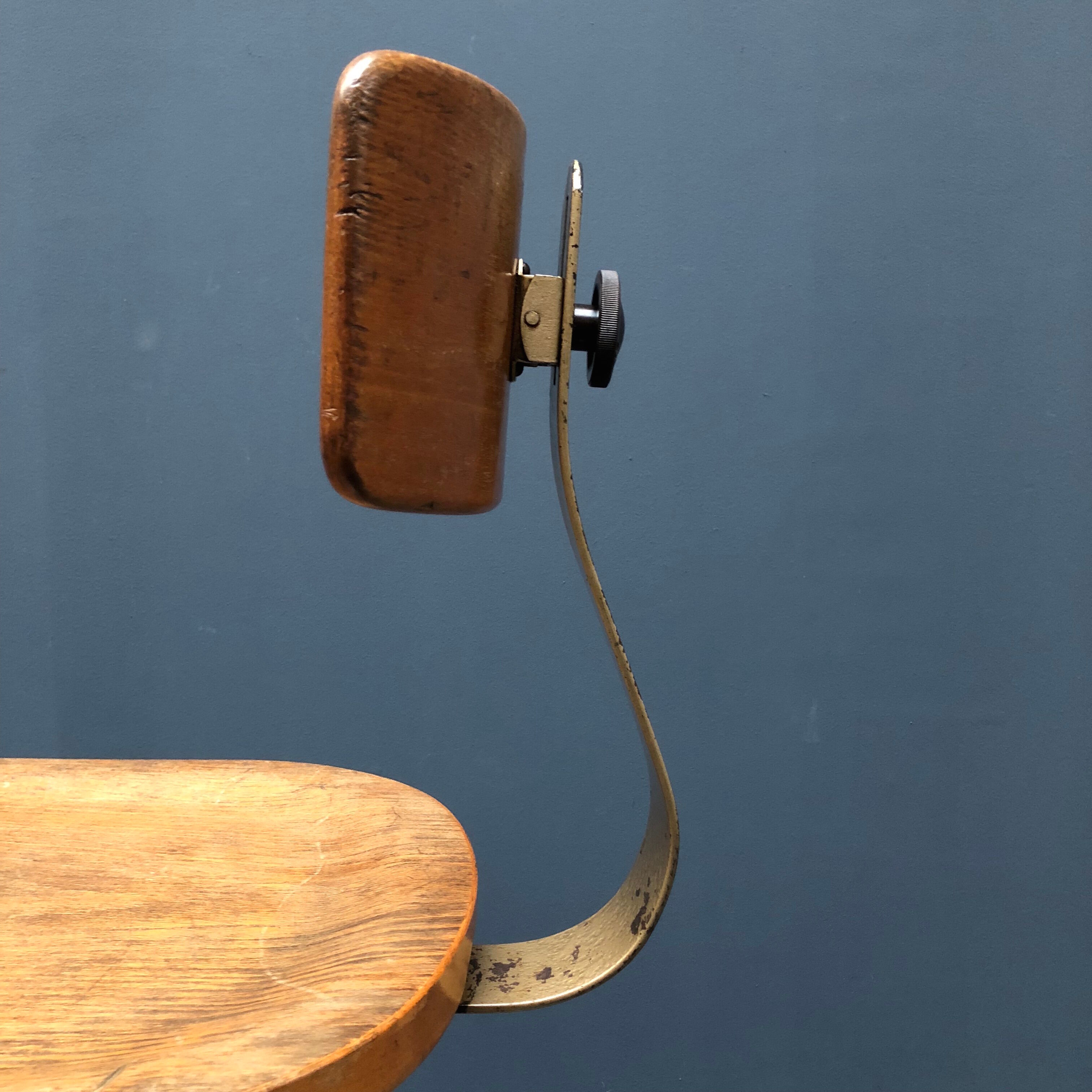 Old Ama Elastik atelier chair from the 1940
