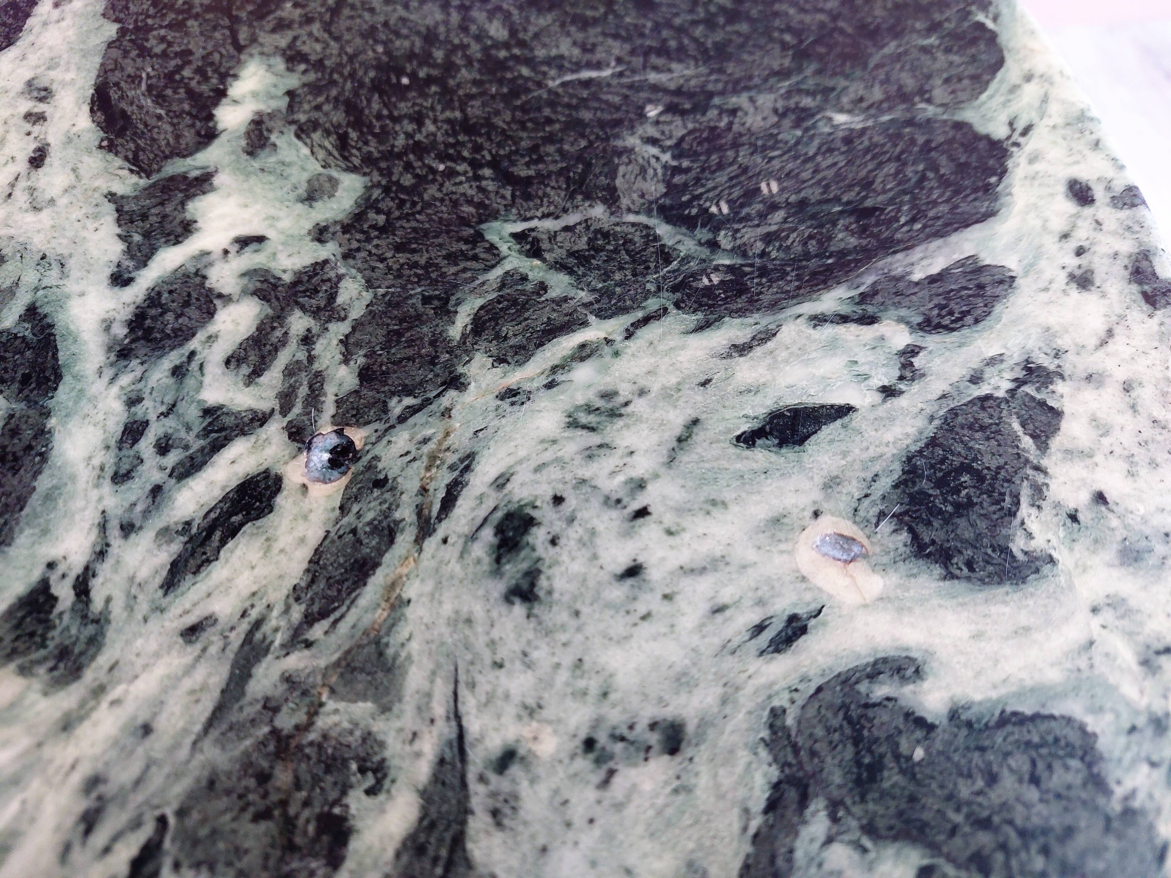Table basse en marbre vert, années 1960.