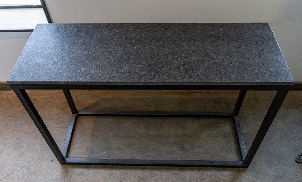 Console in granite silver grey